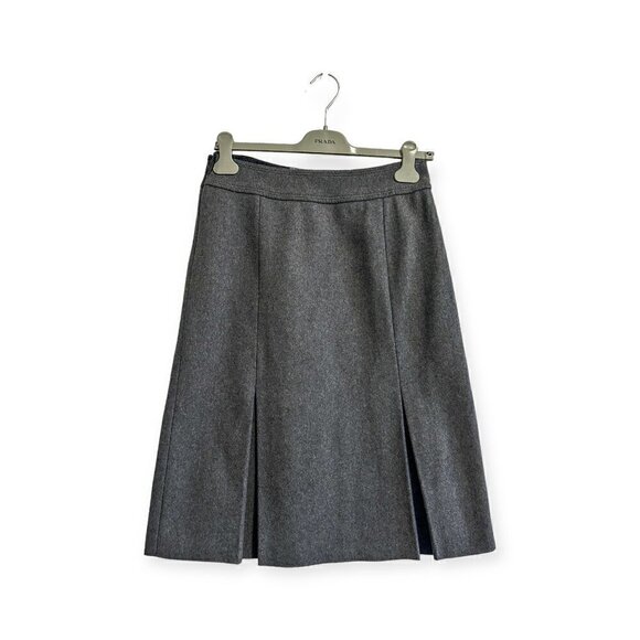 MIU‎ MIU Gray Wool Pleated Skirt, Size 44 Italy, Never worn new condition - Picture 1 of 14